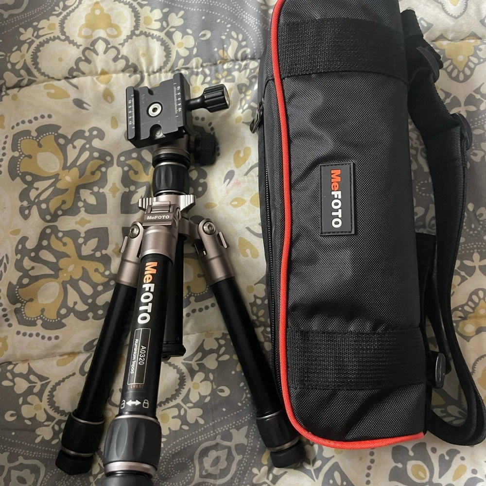 MeFOTO DayTrip Tripod Kit (Titanium)